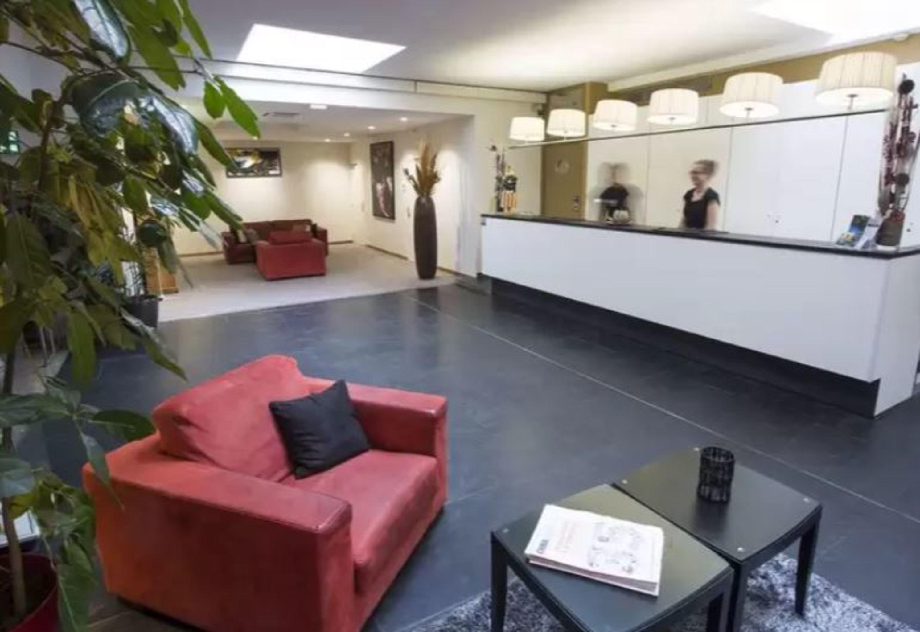 Hotel Eden Y