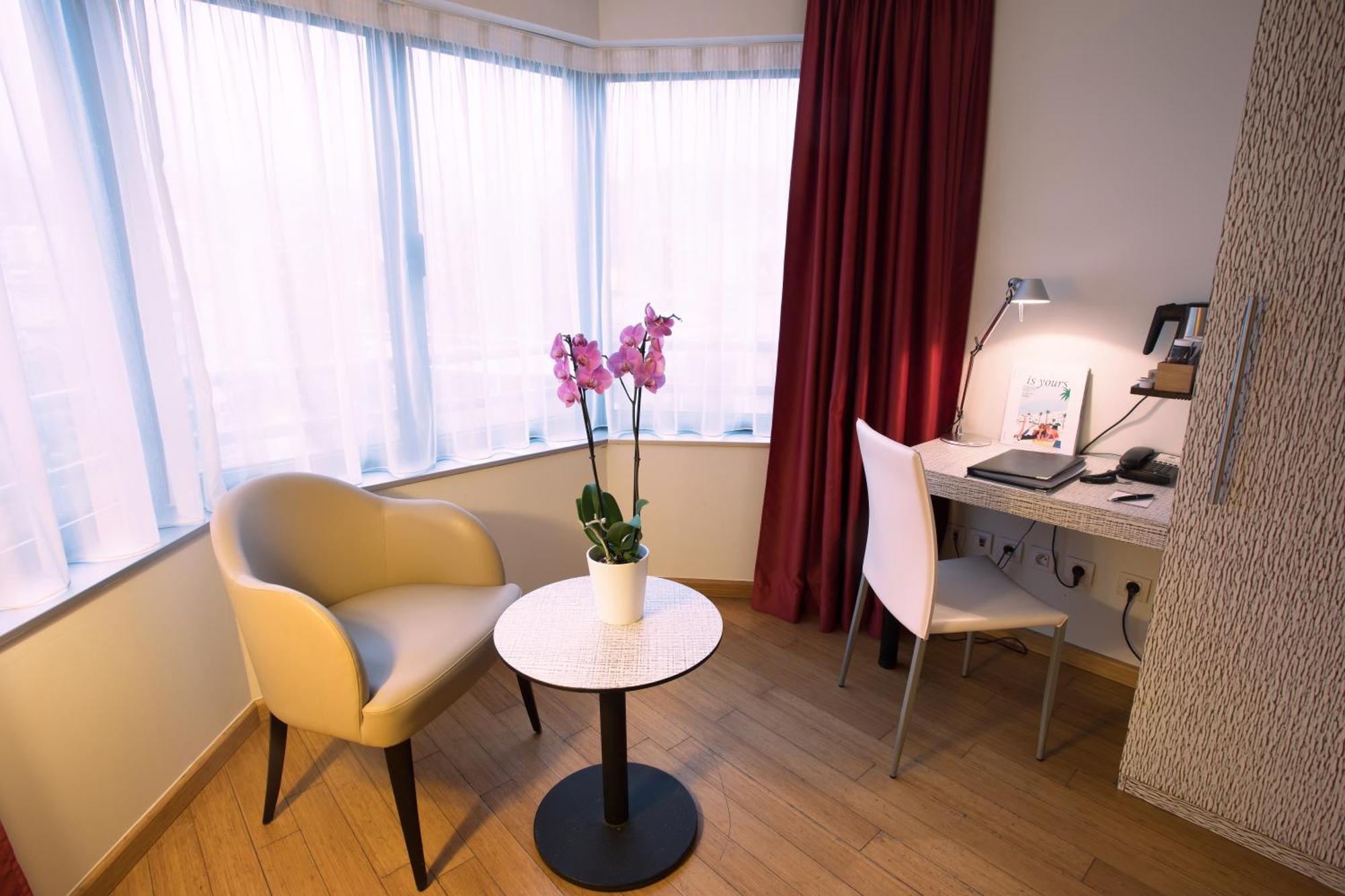 Hotel Eden Y Cannes