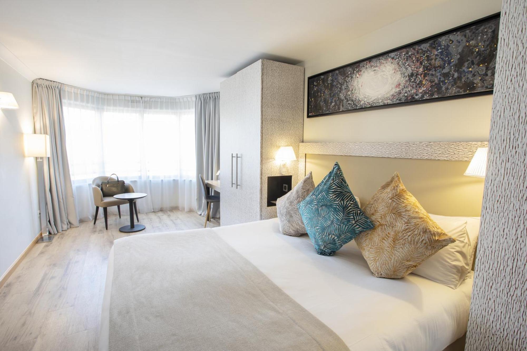 Eden Y Hotel